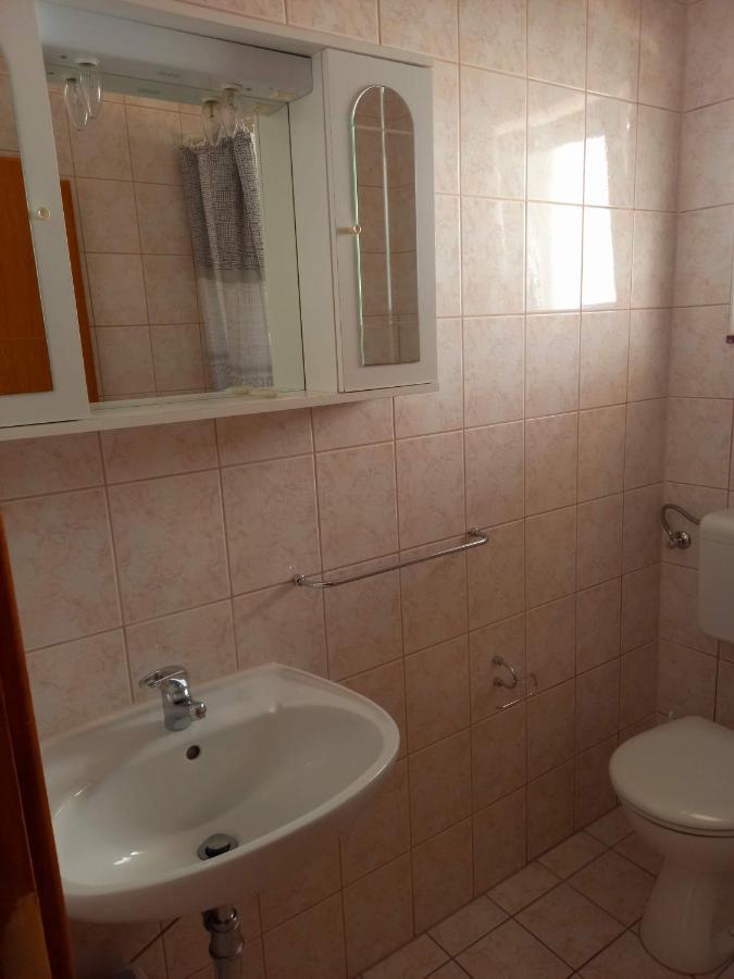 Studie-Apartment In Makarska, Kroatien Esterno foto