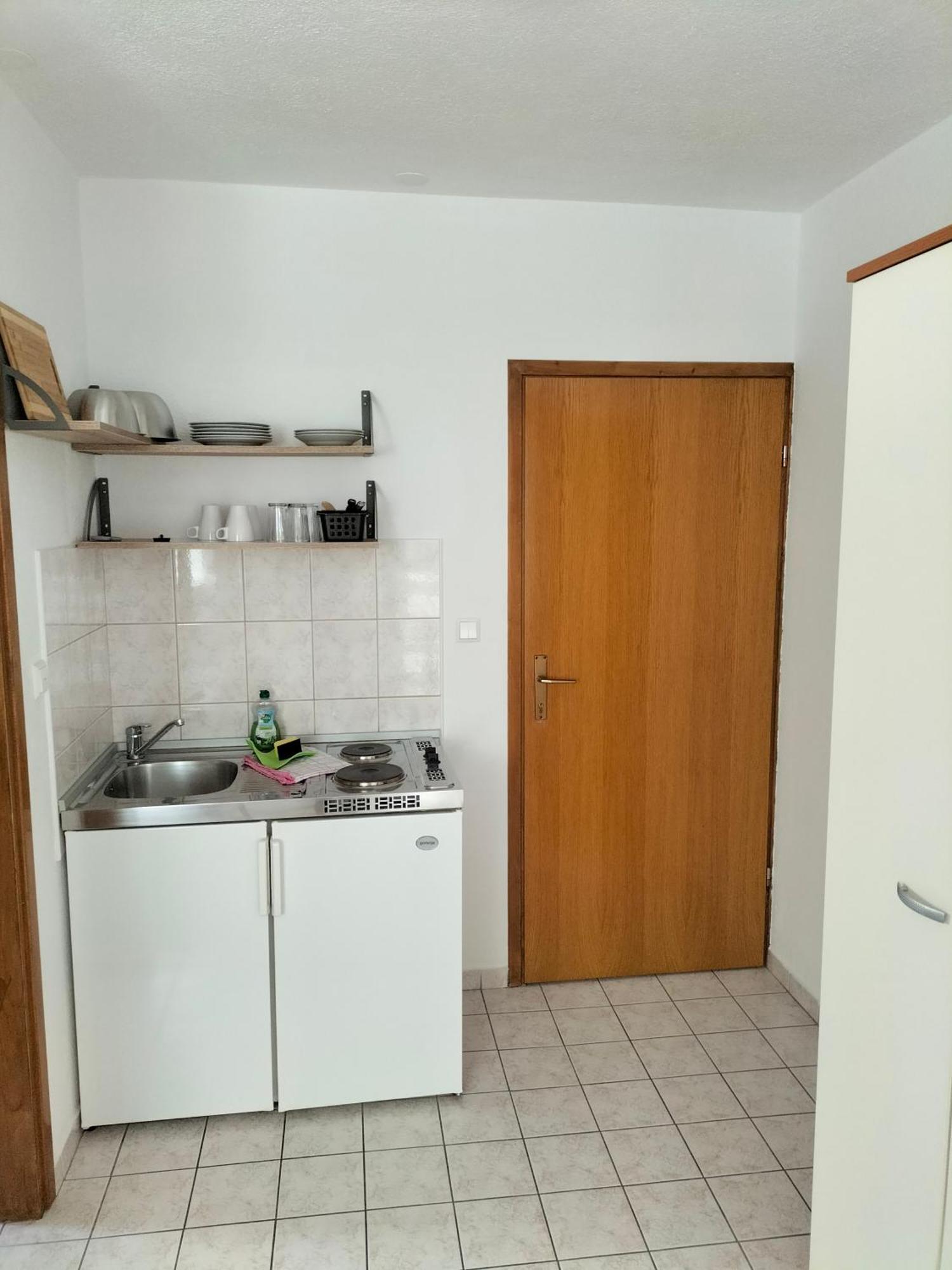 Studie-Apartment In Makarska, Kroatien Esterno foto